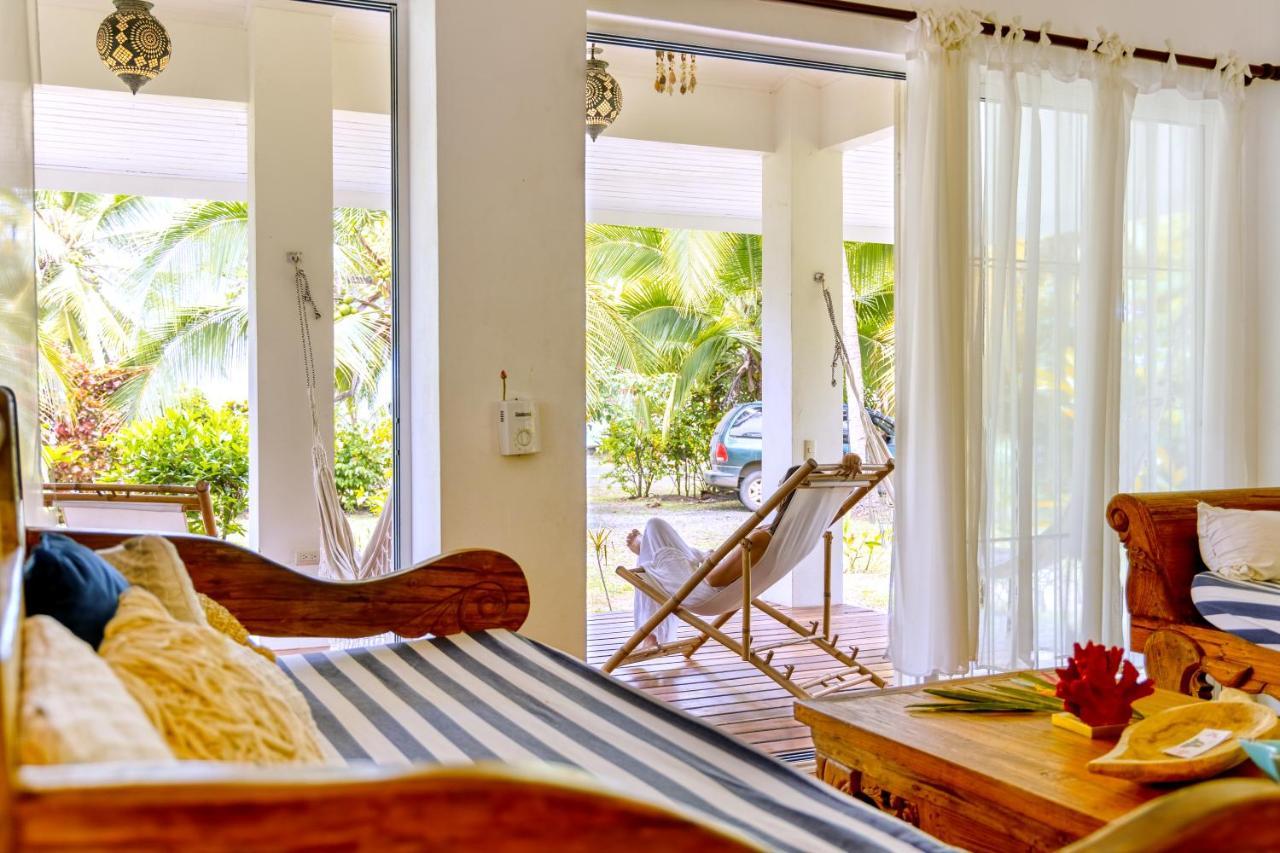 Pineapple House Manzanillo Villa Bagian luar foto