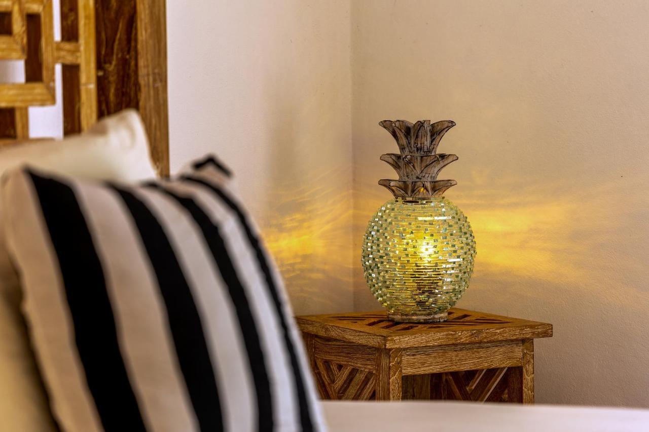 Pineapple House Manzanillo Villa Bagian luar foto
