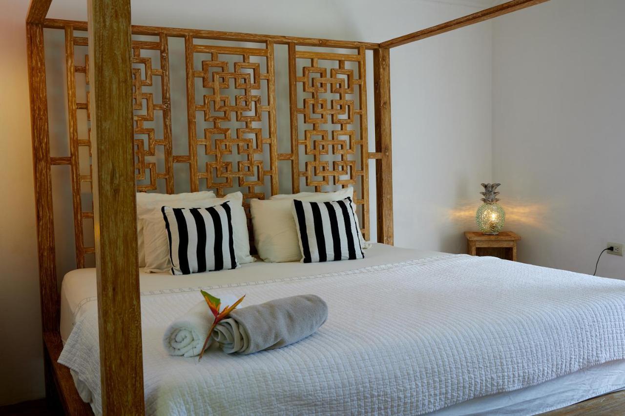 Pineapple House Manzanillo Villa Bagian luar foto