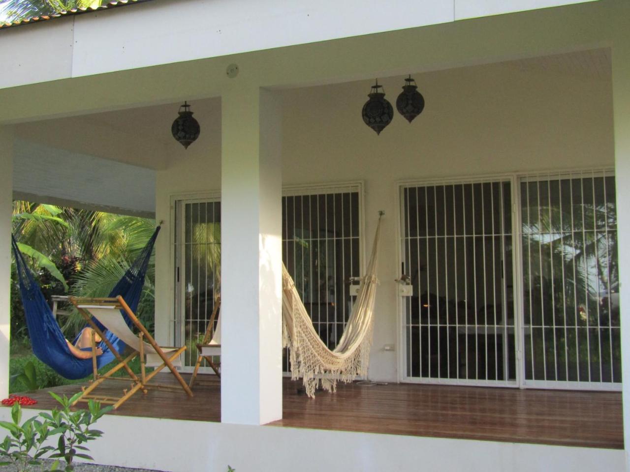 Pineapple House Manzanillo Villa Bagian luar foto